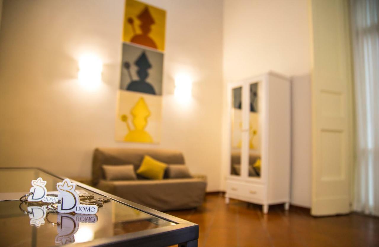 Domus Donnaregina Apartments เนเปิลส์ ภายนอก รูปภาพ